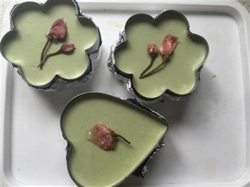 樱花抹茶慕斯怎么做，樱花抹茶慕斯怎么做好吃，樱花抹茶慕斯做法
