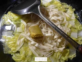 咖喱娃娃菜汤面怎么做，咖喱娃娃菜汤面怎么做好吃，咖喱娃娃菜汤面做法