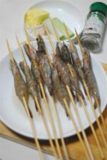 蒜香苹果烤虾怎么做，蒜香苹果烤虾怎么做好吃，蒜香苹果烤虾做法