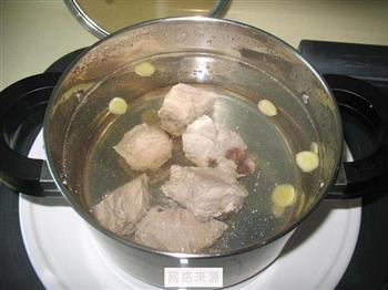竹荪冬瓜排骨汤怎么做，竹荪冬瓜排骨汤怎么做好吃，竹荪冬瓜排骨汤做法