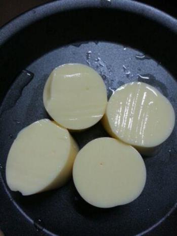 鲜虾蒸豆腐怎么做，鲜虾蒸豆腐怎么做好吃，鲜虾蒸豆腐做法