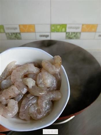菌菇虾仁汤怎么做，菌菇虾仁汤怎么做好吃，菌菇虾仁汤做法