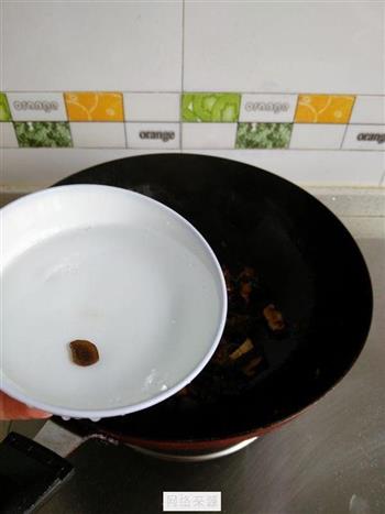 菌菇虾仁汤怎么做，菌菇虾仁汤怎么做好吃，菌菇虾仁汤做法