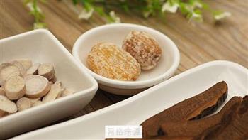 鸡骨草龙骨护肝汤怎么做，鸡骨草龙骨护肝汤怎么做好吃，鸡骨草龙骨护肝汤做法