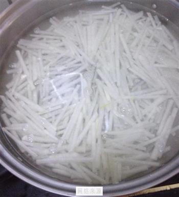 鲫鱼豆腐萝卜汤怎么做，鲫鱼豆腐萝卜汤怎么做好吃，鲫鱼豆腐萝卜汤做法