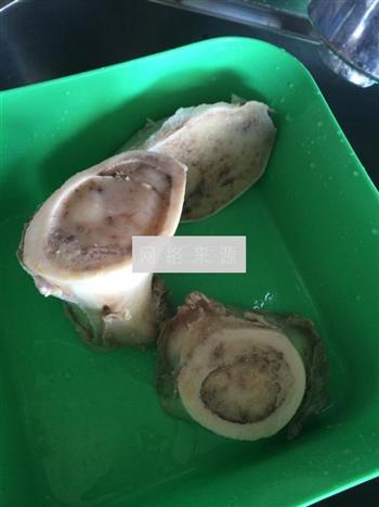 牛骨汤怎么做，牛骨汤怎么做好吃，牛骨汤做法
