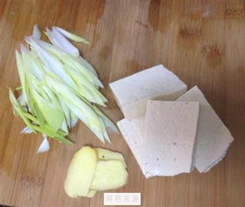 鲫鱼豆腐萝卜汤怎么做，鲫鱼豆腐萝卜汤怎么做好吃，鲫鱼豆腐萝卜汤做法