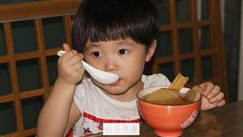 白茅根竹蔗葛根糖水怎么做，白茅根竹蔗葛根糖水怎么做好吃，白茅根竹蔗葛根糖水做法