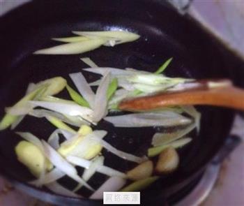 鲫鱼豆腐萝卜汤怎么做，鲫鱼豆腐萝卜汤怎么做好吃，鲫鱼豆腐萝卜汤做法