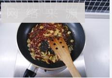 辣烧鲤鱼怎么做，辣烧鲤鱼怎么做好吃，辣烧鲤鱼做法
