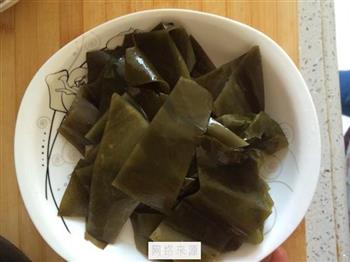海带香菇炖大骨汤怎么做，海带香菇炖大骨汤怎么做好吃，海带香菇炖大骨汤做法
