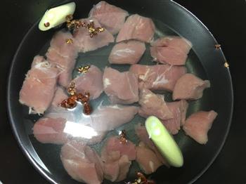面包机版肉松怎么做，面包机版肉松怎么做好吃，面包机版肉松做法