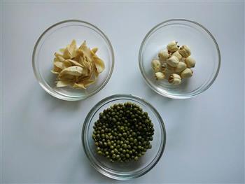 莲子百合绿豆汤怎么做，莲子百合绿豆汤怎么做好吃，莲子百合绿豆汤做法