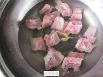 毛豆冬瓜排骨汤怎么做，毛豆冬瓜排骨汤怎么做好吃，毛豆冬瓜排骨汤做法