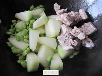 毛豆冬瓜排骨汤怎么做，毛豆冬瓜排骨汤怎么做好吃，毛豆冬瓜排骨汤做法