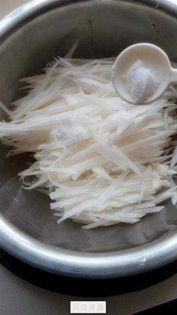 无油的萝卜丝虾皮汤怎么做，无油的萝卜丝虾皮汤怎么做好吃，无油的萝卜丝虾皮汤做法