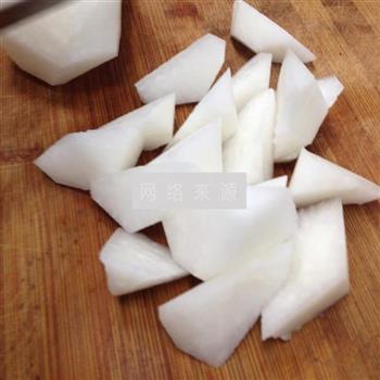 火腿香菇萝卜汤怎么做，火腿香菇萝卜汤怎么做好吃，火腿香菇萝卜汤做法