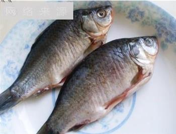 萝卜丝鲫鱼打卤面怎么做，萝卜丝鲫鱼打卤面怎么做好吃，萝卜丝鲫鱼打卤面做法