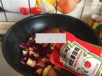 紫甘蓝苹果浓汤怎么做，紫甘蓝苹果浓汤怎么做好吃，紫甘蓝苹果浓汤做法
