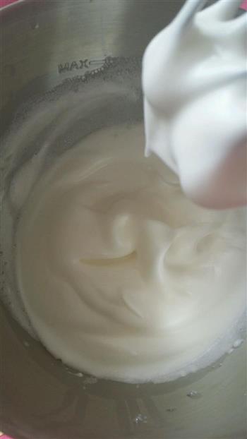 黄桃蛋糕卷怎么做，黄桃蛋糕卷怎么做好吃，黄桃蛋糕卷做法