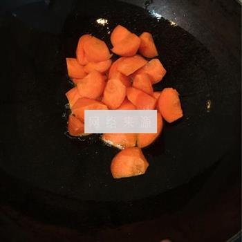 番茄鲜蔬汤怎么做，番茄鲜蔬汤怎么做好吃，番茄鲜蔬汤做法