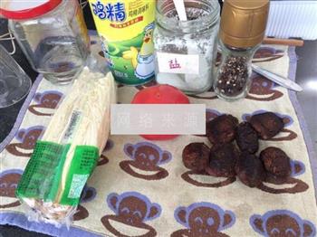 双菇鲜菌汤怎么做，双菇鲜菌汤怎么做好吃，双菇鲜菌汤做法