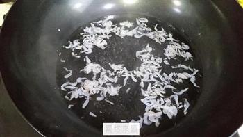 黄瓜丝汤怎么做，黄瓜丝汤怎么做好吃，黄瓜丝汤做法