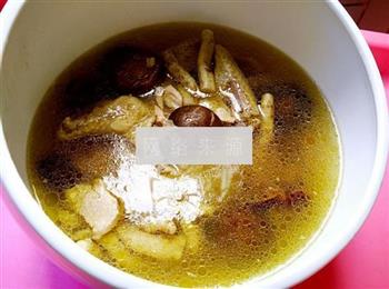 香菇虫草参鸽汤怎么做，香菇虫草参鸽汤怎么做好吃，香菇虫草参鸽汤做法