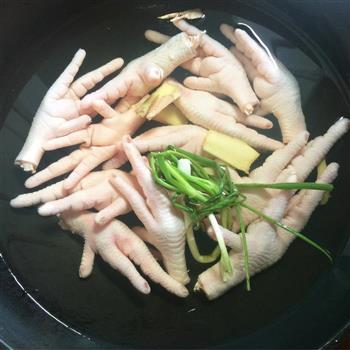 香糟鸡爪-夏天开胃凉菜怎么做，香糟鸡爪-夏天开胃凉菜怎么做好吃，香糟鸡爪-夏天开胃凉菜做法
