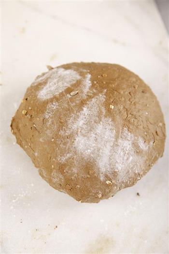 德式杂粮面包怎么做，德式杂粮面包怎么做好吃，德式杂粮面包做法