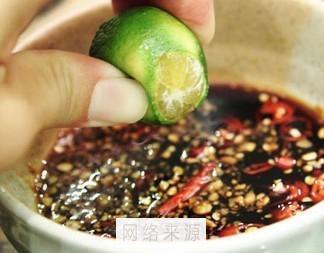 海南椰子鸡汤怎么做，海南椰子鸡汤怎么做好吃，海南椰子鸡汤做法