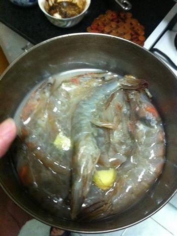 沙拉烤虾怎么做，沙拉烤虾怎么做好吃，沙拉烤虾做法