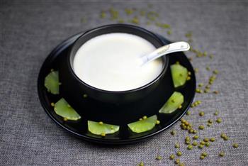 莴笋黄瓜绿豆浆怎么做，莴笋黄瓜绿豆浆怎么做好吃，莴笋黄瓜绿豆浆做法