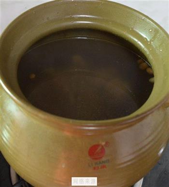 花生骨头墨鱼汤怎么做，花生骨头墨鱼汤怎么做好吃，花生骨头墨鱼汤做法