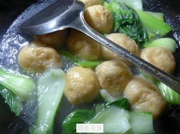 青菜肉面筋粉丝汤怎么做，青菜肉面筋粉丝汤怎么做好吃，青菜肉面筋粉丝汤做法