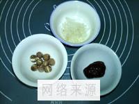 红枣莲子汤怎么做，红枣莲子汤怎么做好吃，红枣莲子汤做法