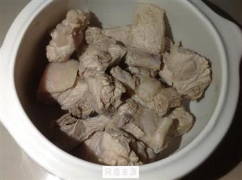 海鲜排骨汤怎么做，海鲜排骨汤怎么做好吃，海鲜排骨汤做法