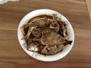 酱油水小鱼怎么做，酱油水小鱼怎么做好吃，酱油水小鱼做法