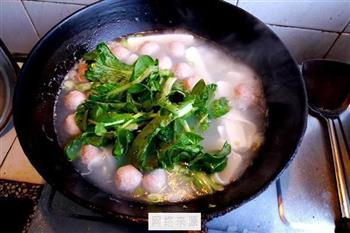 年糕青菜丸子汤怎么做，年糕青菜丸子汤怎么做好吃，年糕青菜丸子汤做法