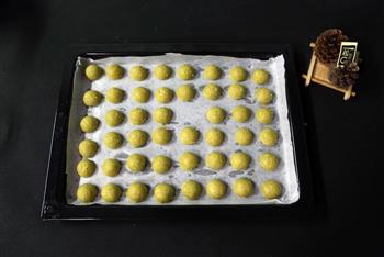 抹茶白巧克力夹心球饼干怎么做，抹茶白巧克力夹心球饼干怎么做好吃，抹茶白巧克力夹心球饼干做法