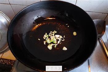 年糕青菜丸子汤怎么做，年糕青菜丸子汤怎么做好吃，年糕青菜丸子汤做法