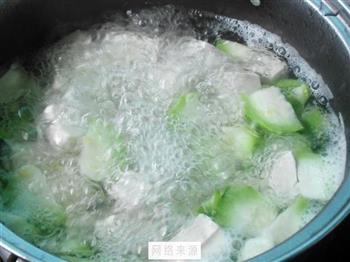 丝瓜豆腐蛋汤怎么做，丝瓜豆腐蛋汤怎么做好吃，丝瓜豆腐蛋汤做法