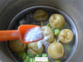 油面筋蚕豆肉骨汤怎么做，油面筋蚕豆肉骨汤怎么做好吃，油面筋蚕豆肉骨汤做法