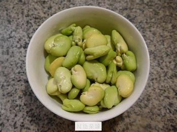 油面筋蚕豆肉骨汤怎么做，油面筋蚕豆肉骨汤怎么做好吃，油面筋蚕豆肉骨汤做法