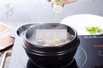 牛肉丸萝卜汤怎么做，牛肉丸萝卜汤怎么做好吃，牛肉丸萝卜汤做法