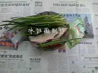 微波韭菜鲫鱼怎么做，微波韭菜鲫鱼怎么做好吃，微波韭菜鲫鱼做法