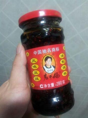 老干妈红烧剑骨鱼怎么做，老干妈红烧剑骨鱼怎么做好吃，老干妈红烧剑骨鱼做法
