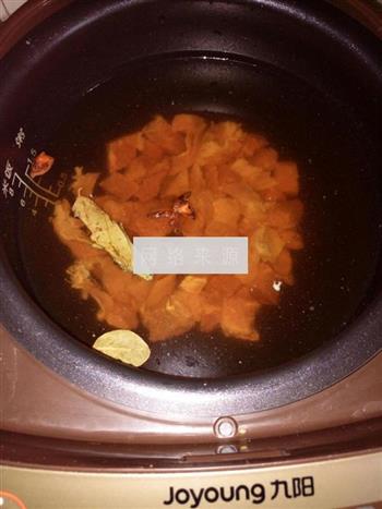 电饭煲炖西红柿牛肉汤怎么做，电饭煲炖西红柿牛肉汤怎么做好吃，电饭煲炖西红柿牛肉汤做法