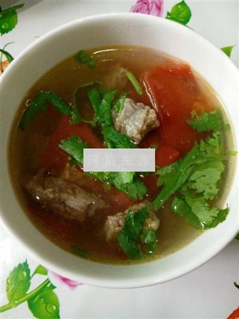 电饭煲炖西红柿牛肉汤怎么做，电饭煲炖西红柿牛肉汤怎么做好吃，电饭煲炖西红柿牛肉汤做法