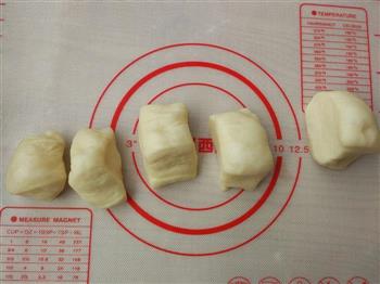 心形玫瑰面包怎么做，心形玫瑰面包怎么做好吃，心形玫瑰面包做法